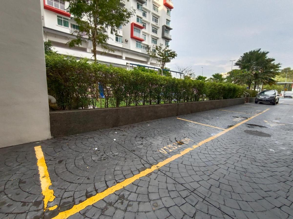 Klia Ehsan Residence Sepang Nilai Greenery 8 Pax Air-Con المظهر الخارجي الصورة