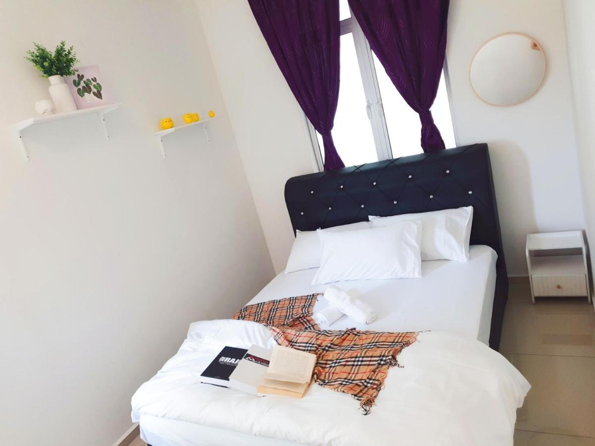 Klia Ehsan Residence Sepang Nilai Greenery 8 Pax Air-Con المظهر الخارجي الصورة