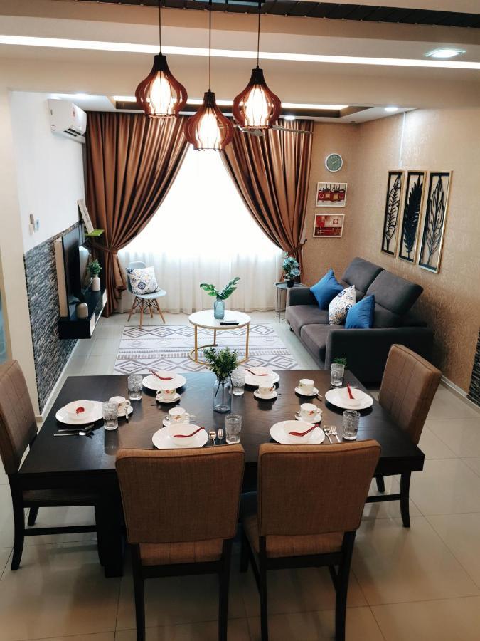 Klia Ehsan Residence Sepang Nilai Greenery 8 Pax Air-Con المظهر الخارجي الصورة