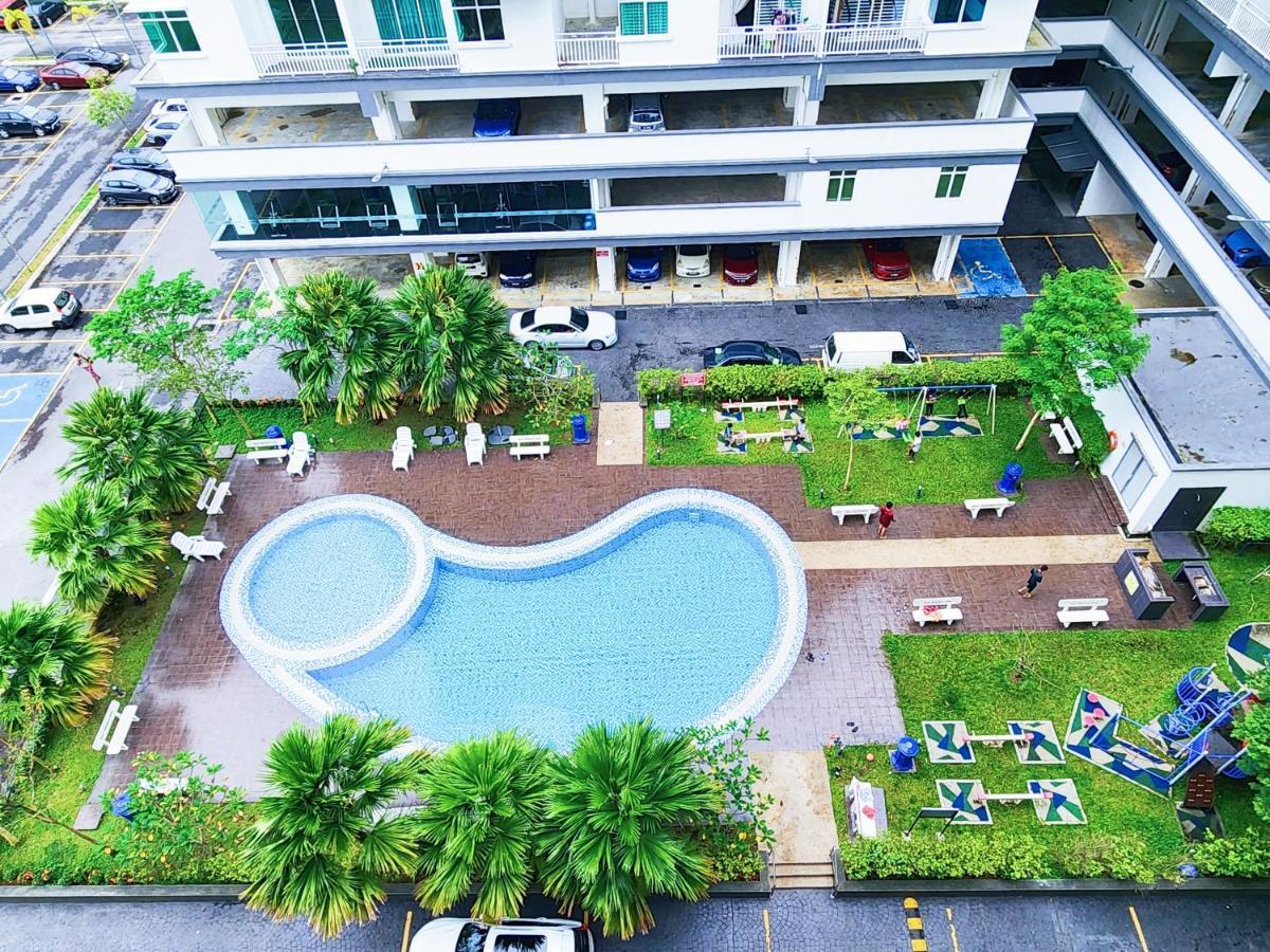Klia Ehsan Residence Sepang Nilai Greenery 8 Pax Air-Con المظهر الخارجي الصورة